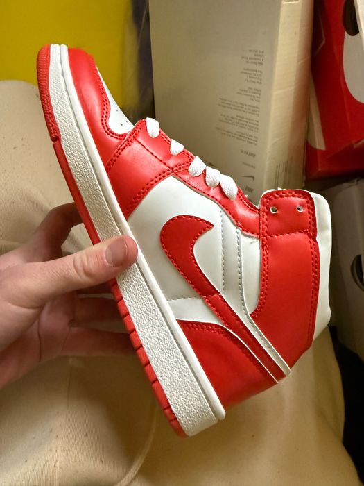 Jordan 1 Mid Syracuse marimea 37 si 39