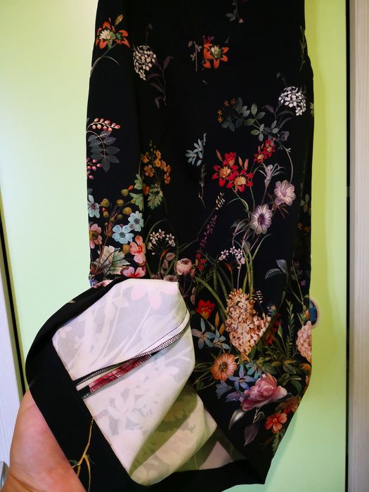 Rochie zara mărimea M înflorata