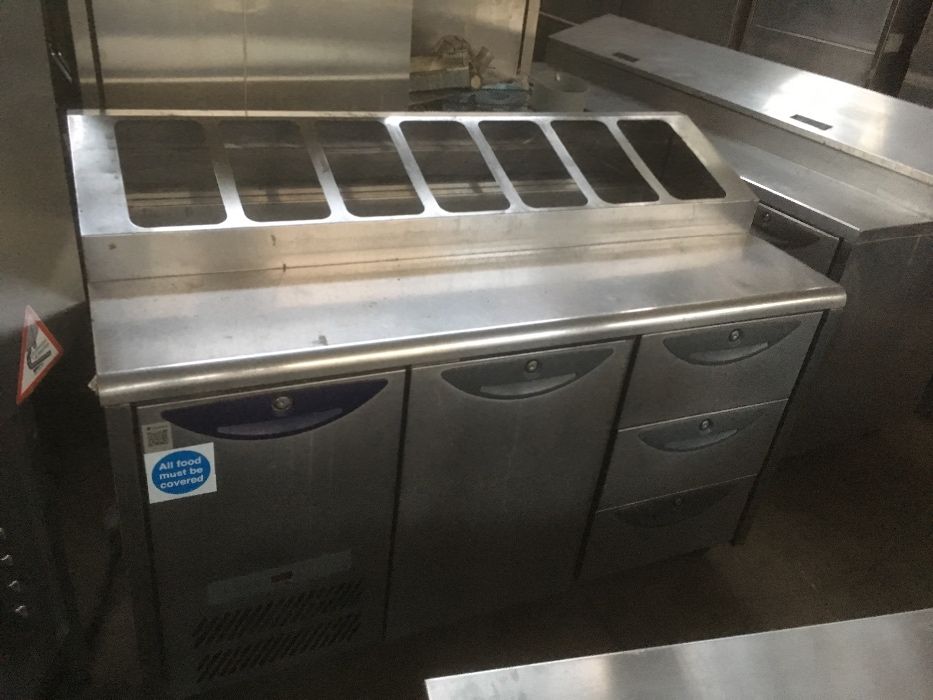 Продавам хладилна маси ,различни размери с 6 месеца гаранция!