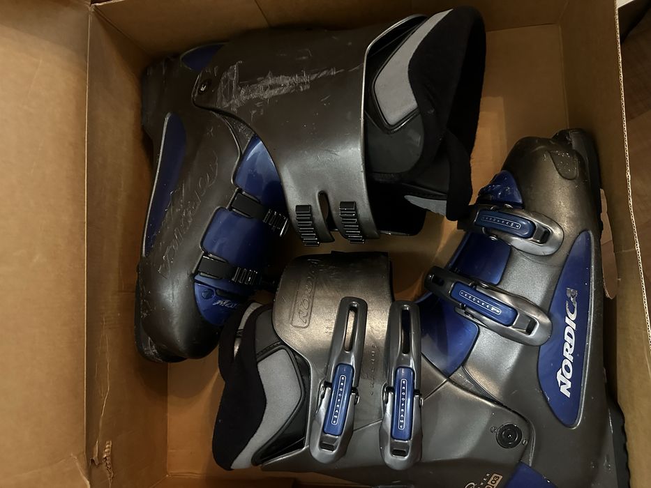 Обувки за ски сини