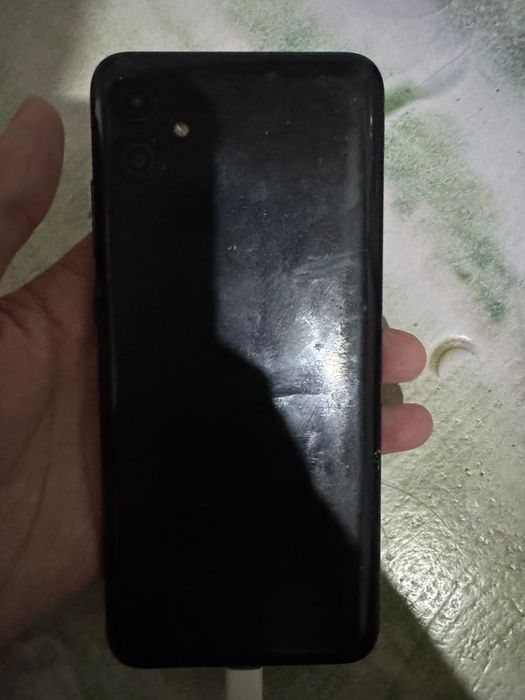 Продам телефон SAMSUNG Galaxy a04e