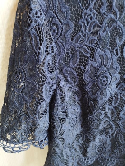 Дантелена синя рокля