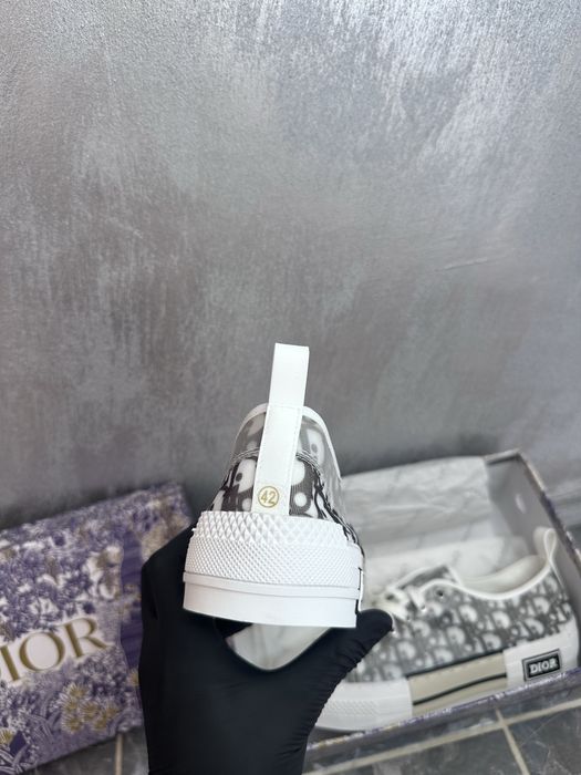 Dior b 23 low oblique