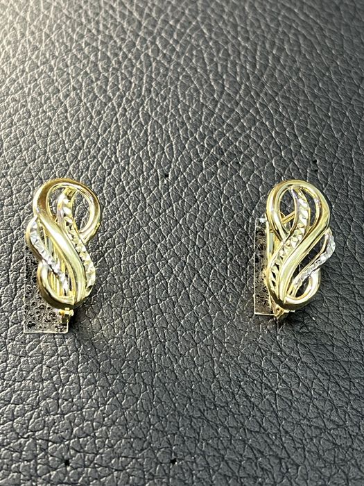 Златни обеци  ЧИСТО НОВИ 14 карата 585 zlatni obeci zlaten gold