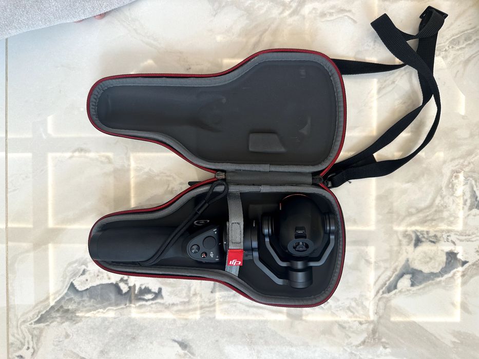DJI Osmo нов в пакет с две батерии и зарядно