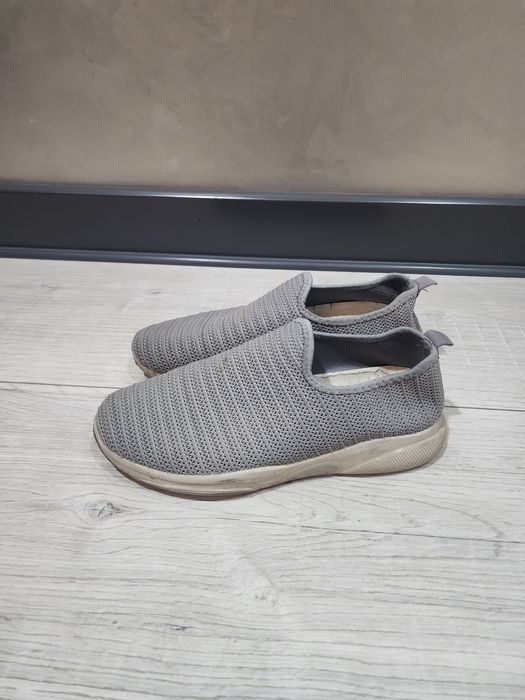 Кроссовки летние