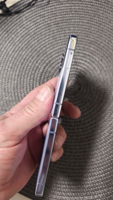 Samsung galaxy z flip 4