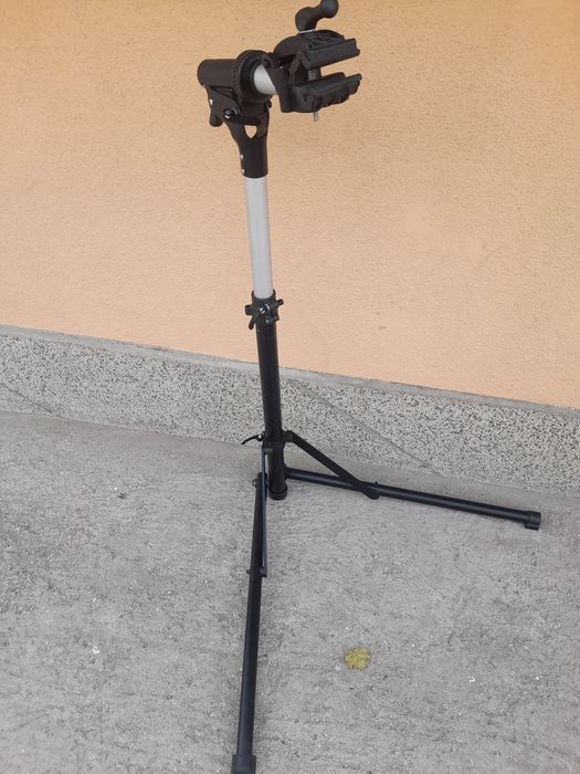 Стойка за ремонт на велосипеди