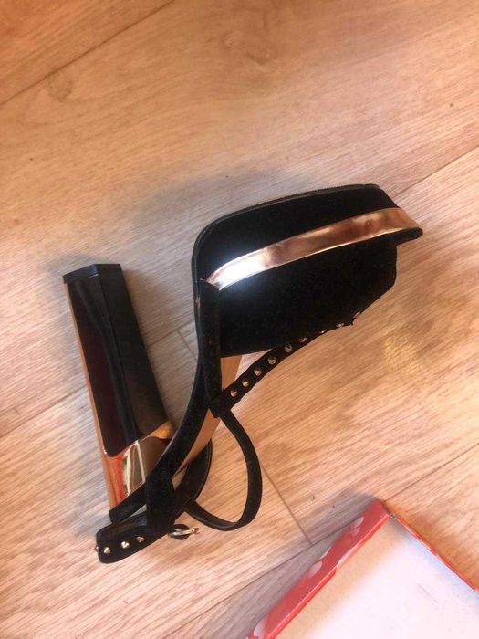 Босоножки 38 размера