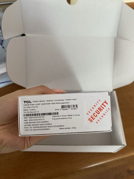 2 чисто нови TCL 605