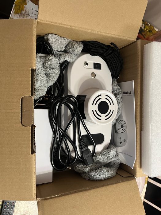 Робот за почистване на стъкла