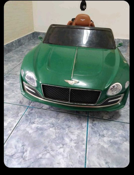 Masinuta electrica cu acumulator si telecomanda Bentley verde 6V/7Ah
