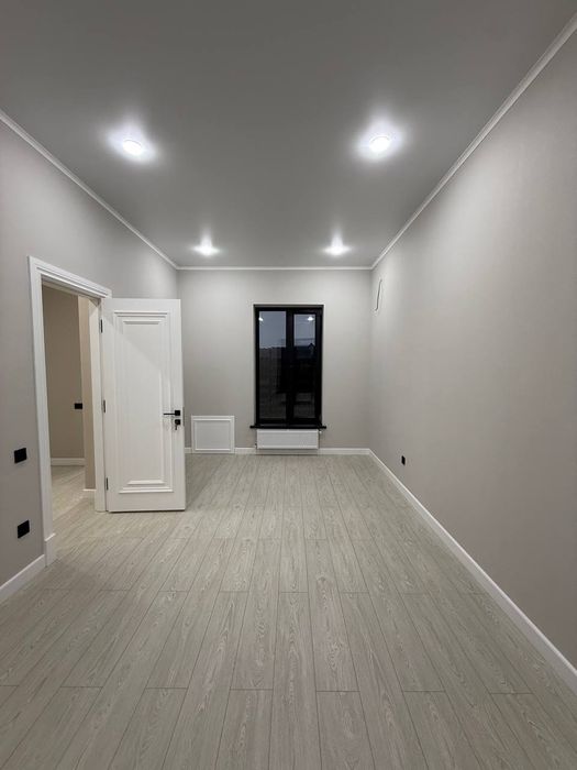 Продается коттедж 2 соток, 5 комнат, ор-р: ресторан Трюфель