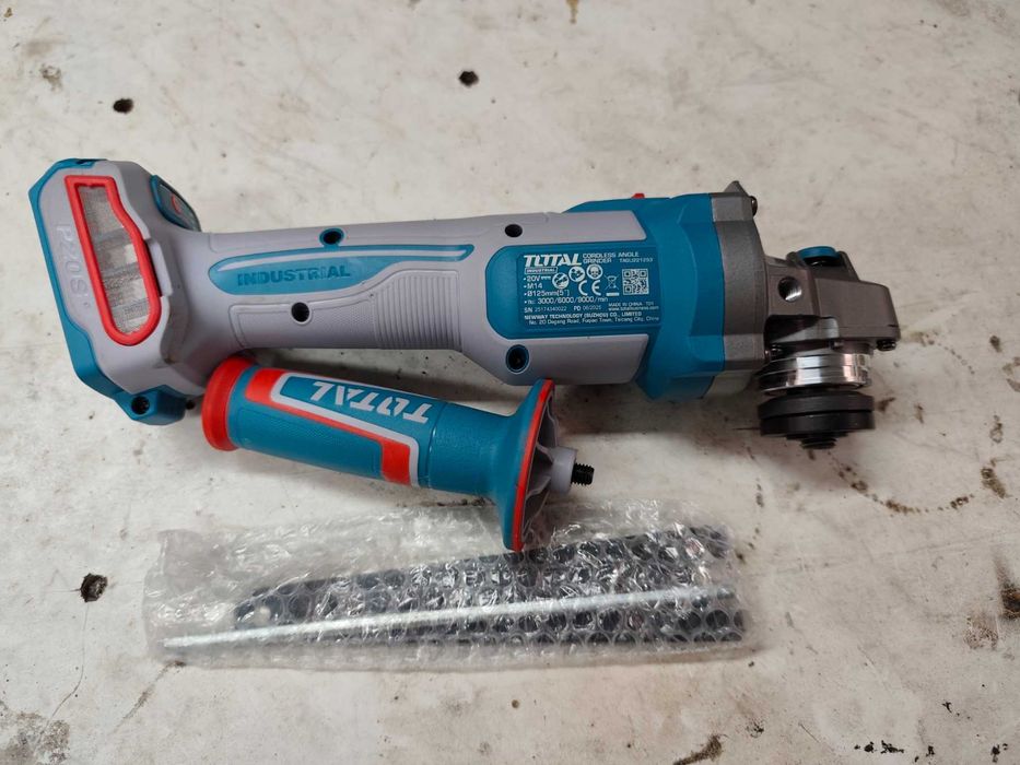 Гайковерт,перфоратор, ъглошлаиф,зарядно ,батерии-тотал