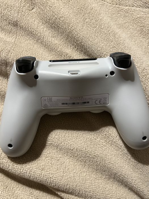 Sony плейстейшън контролер