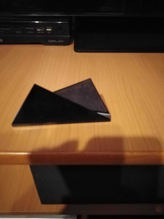 nvidia shield tv 2017 ( optional suport vertical si telecomanda model Pro )