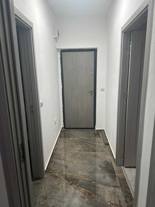 Apartament de Închiriat 2 camere decomandat, bucatarie 18mp, Craiovița Nouă