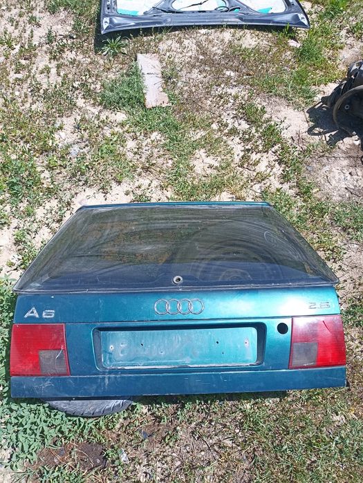 Крышка багажника Ауди