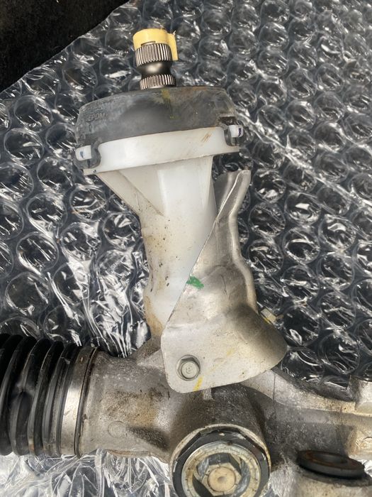 оригинална кормилна рейка Kia Ceed / Hyundai i30