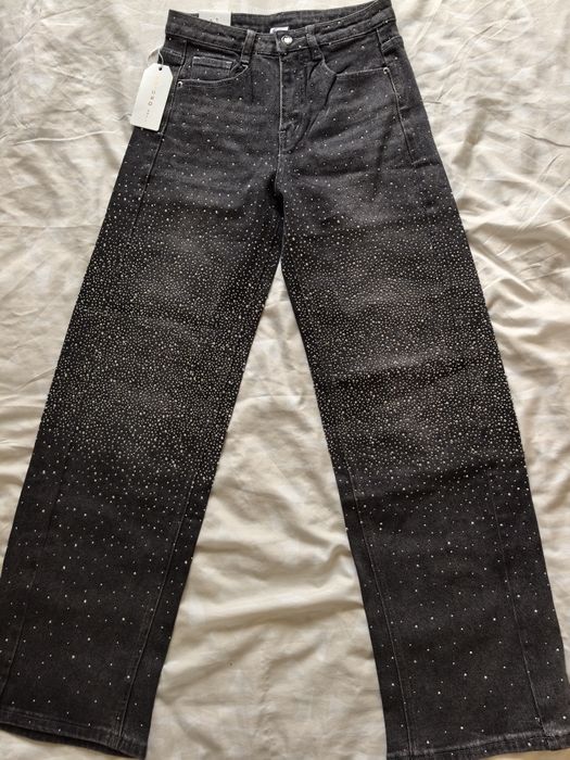 Нови дънки с етикет