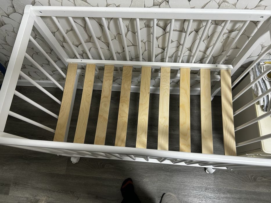 Продам детскую кроватку