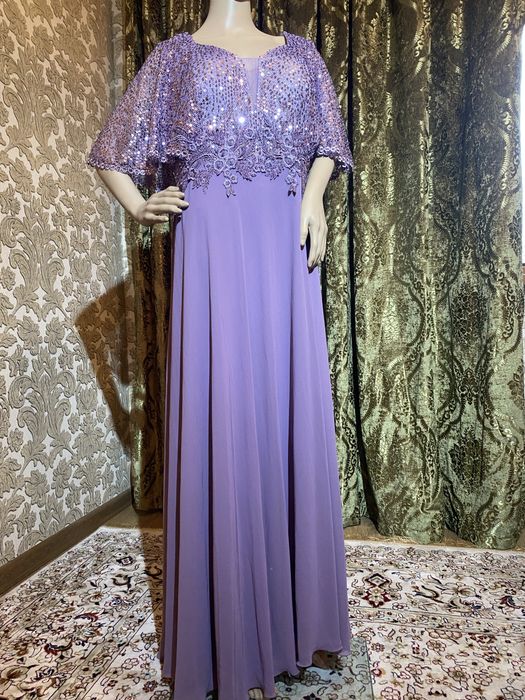 Продается платье б/у вечернее для торжеств не дорого