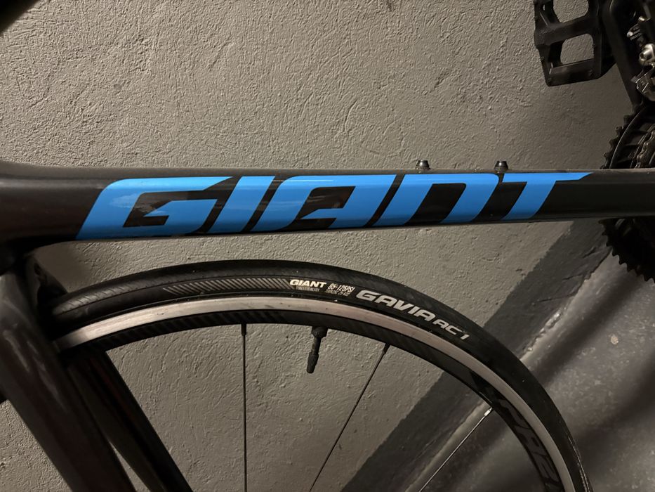 Bicicleta cursiera GIANT TCR carbon 105