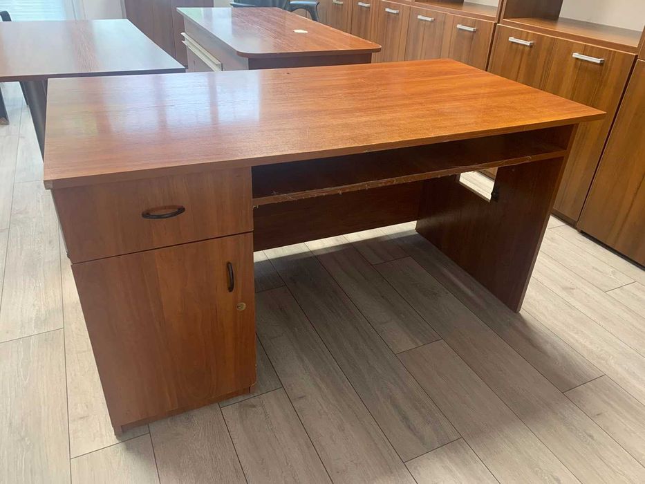 Офис мебели и оборудване - втора употреба