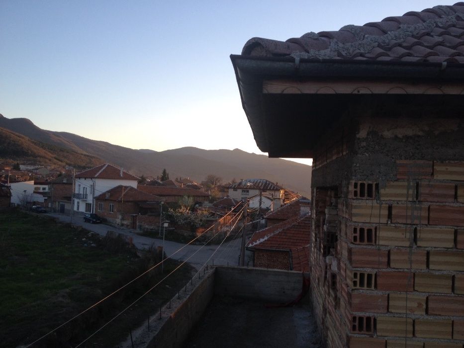 Продава се Къща в Перущица - 500 кв.м за 169 €/кв.м - Снимка #3