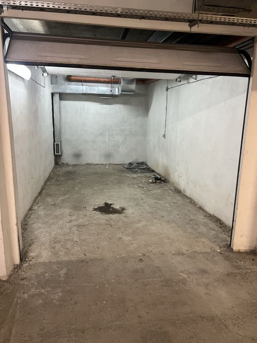 Собственик отдава под наем подземен гараж в Дианабад