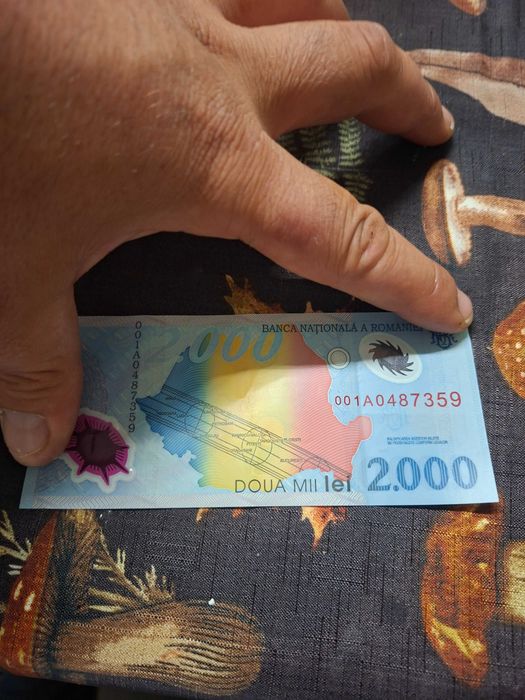 Bancnota 2000 cu eclipsa