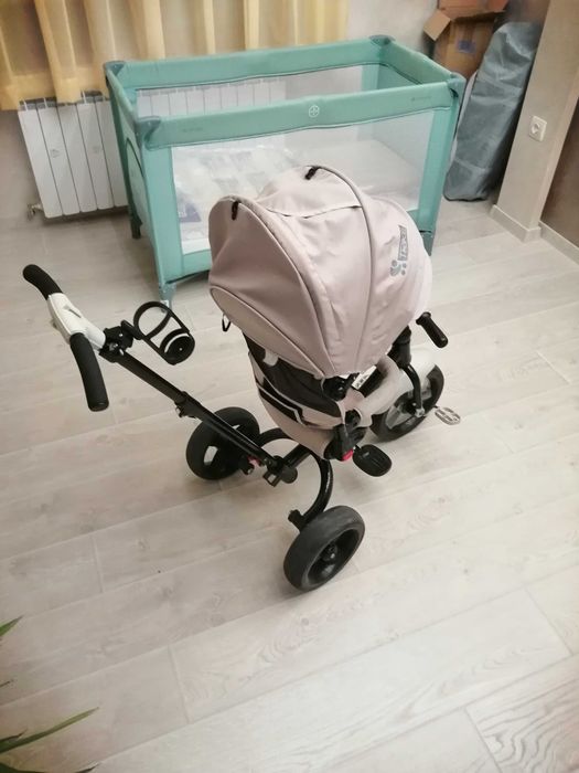 Триколка Lorelli