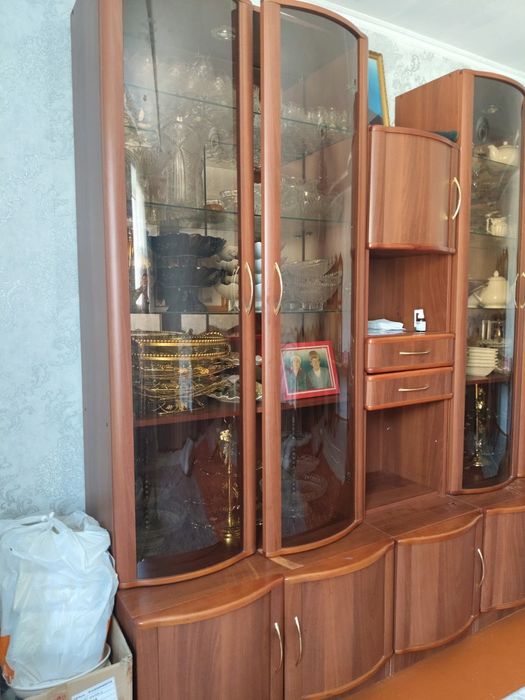 Стенка горка продается