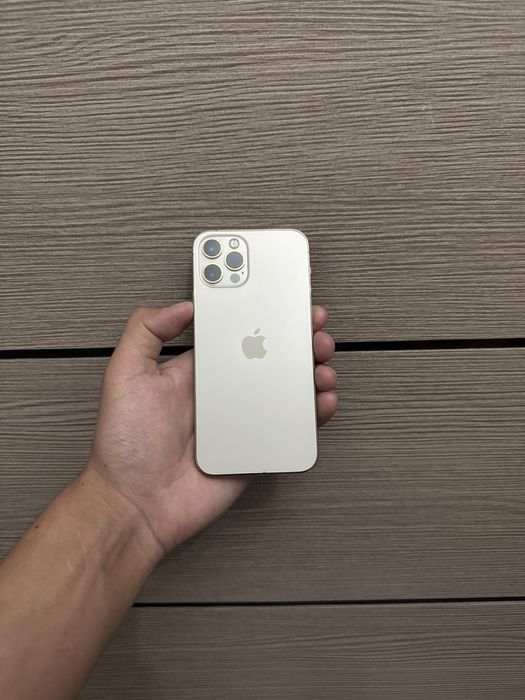 Айфон 12 про без ремонта