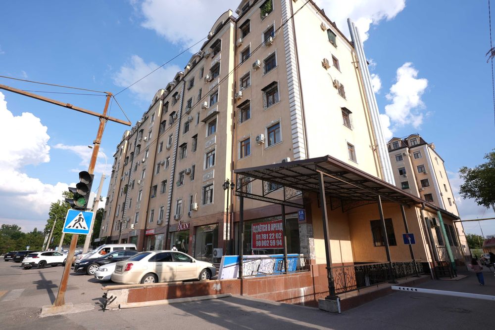 Сдается в аренду коммерческое помещение за м2 8$ (первая линия)