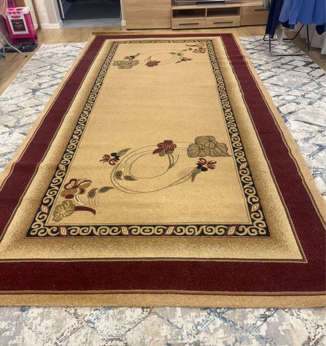 Продам аовер б/у