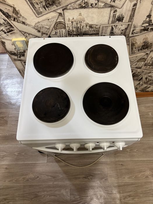 Продам электроплиту б/у