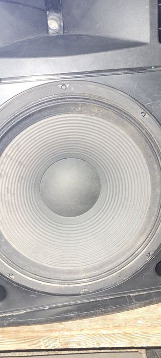 Активный калонка Behringer оригинал