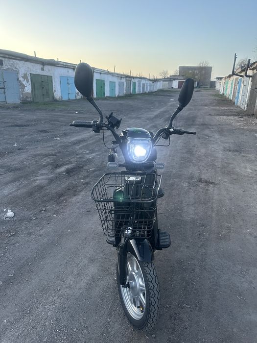 Продам электроскутер Leopard max e8