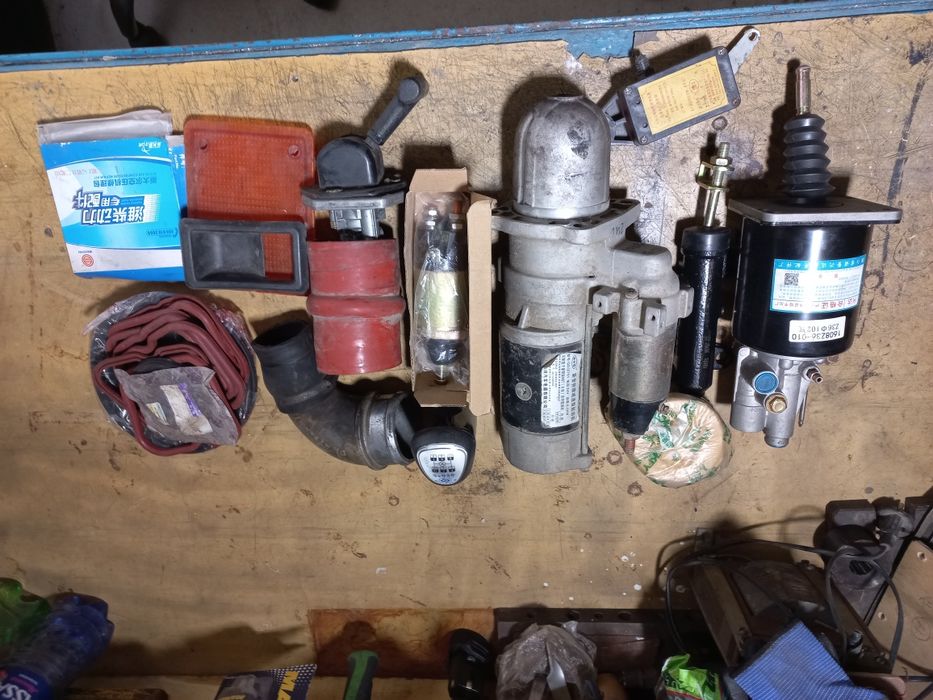 Запчасти на двигатель каменс 5.9