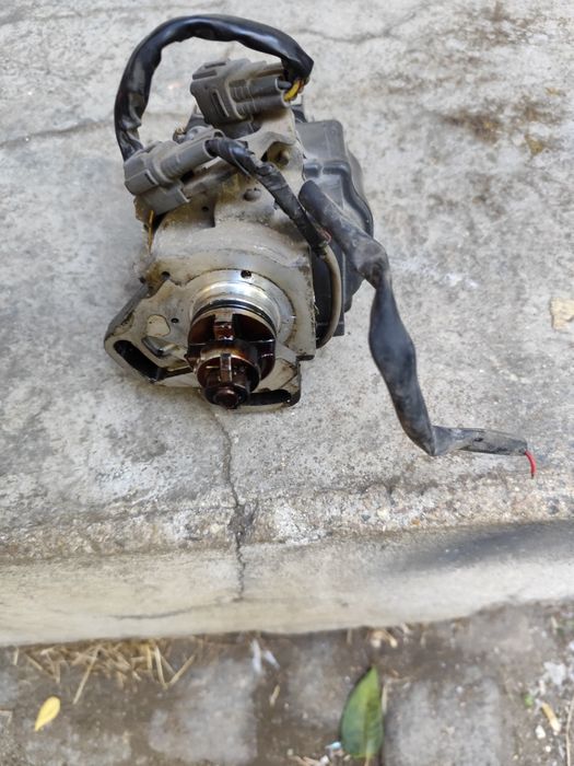 Делко за toyota celica от 98 до 2002 година