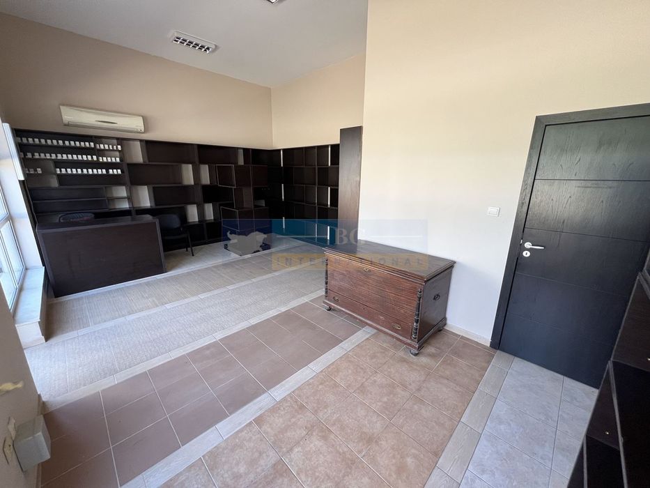 Продава се Магазин в Черноморец - 45 кв.м за 889 €/кв.м - Снимка #1