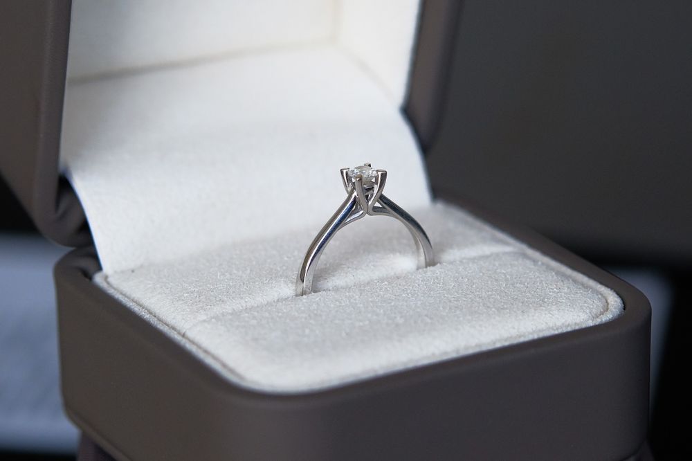 Inel logodna Teilor, aur alb 14k, diamant natural 0.15ct