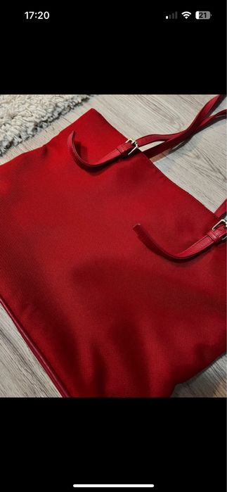 Poseta piele naturala