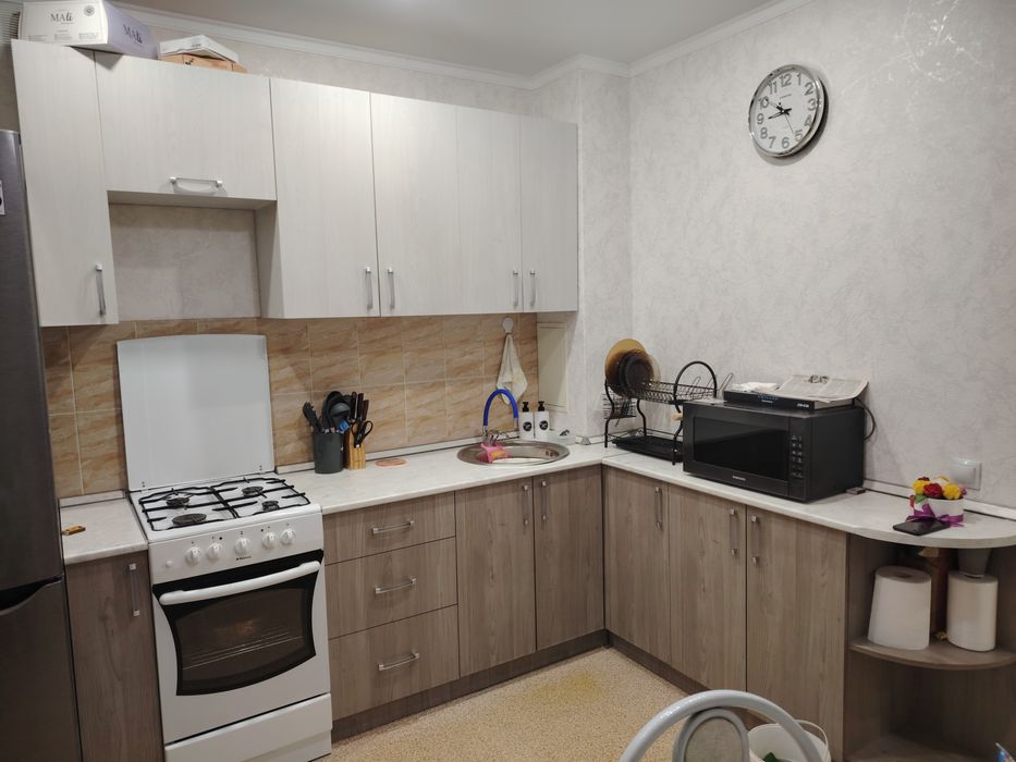 Продам  кухонный гарнитур