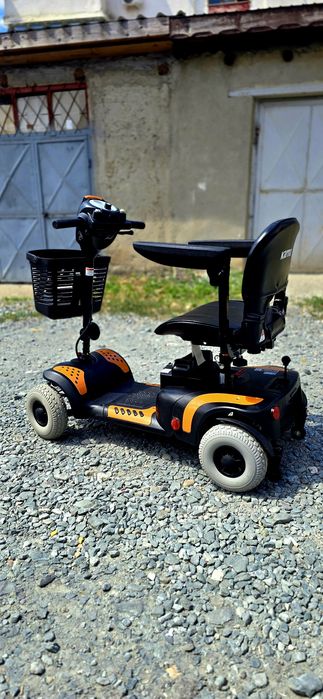 Scuter Carut electric KARMA pentru persoane cu dizabilități handicap
