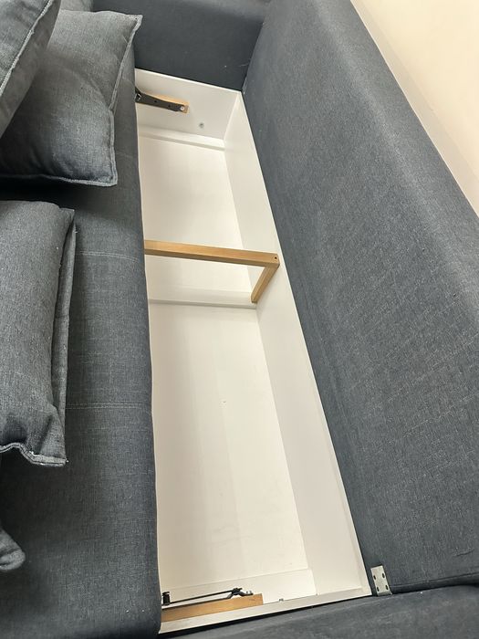 Диван бесплатно!!!