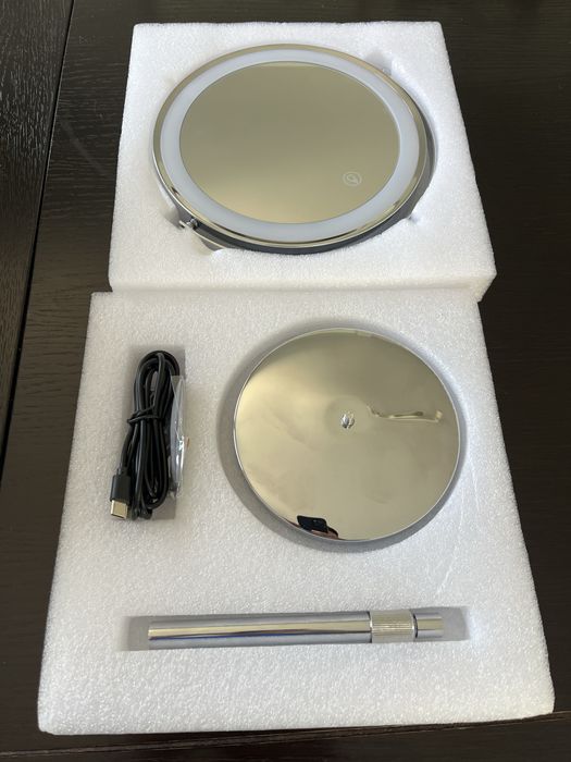 Oglinda makeup cu lumina LED si 2 fete