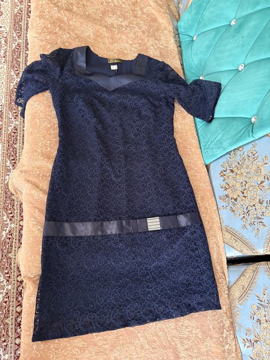 Продам платье б/у