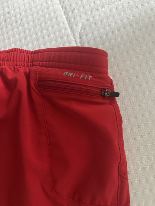 Nike dri-fit къси панталони